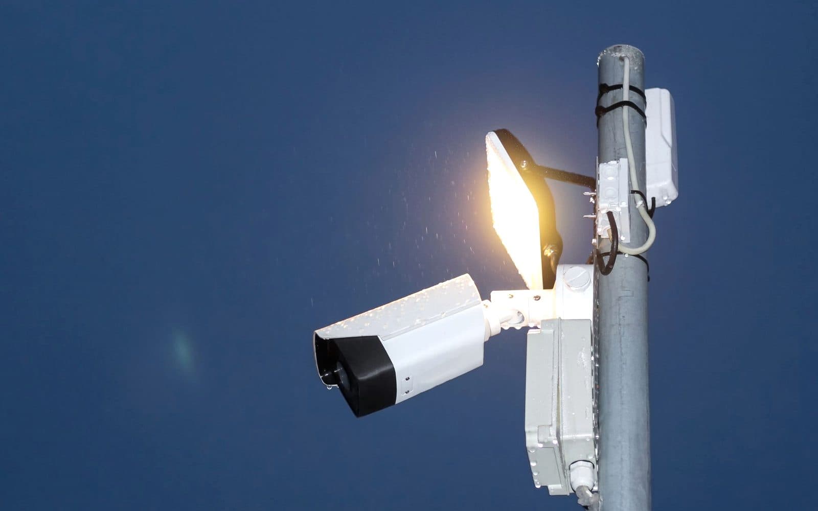 Can the CCTV you already have detect theft at the gate?